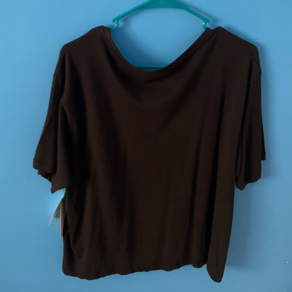 Brand new with tags Calvin Klein t-shirt - Picture 2 of 3